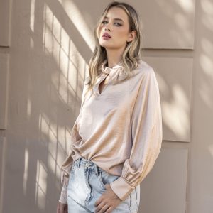 Camisa Cuello Nudo